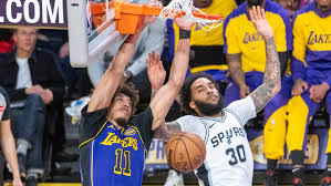 越时代的左 越时代的左